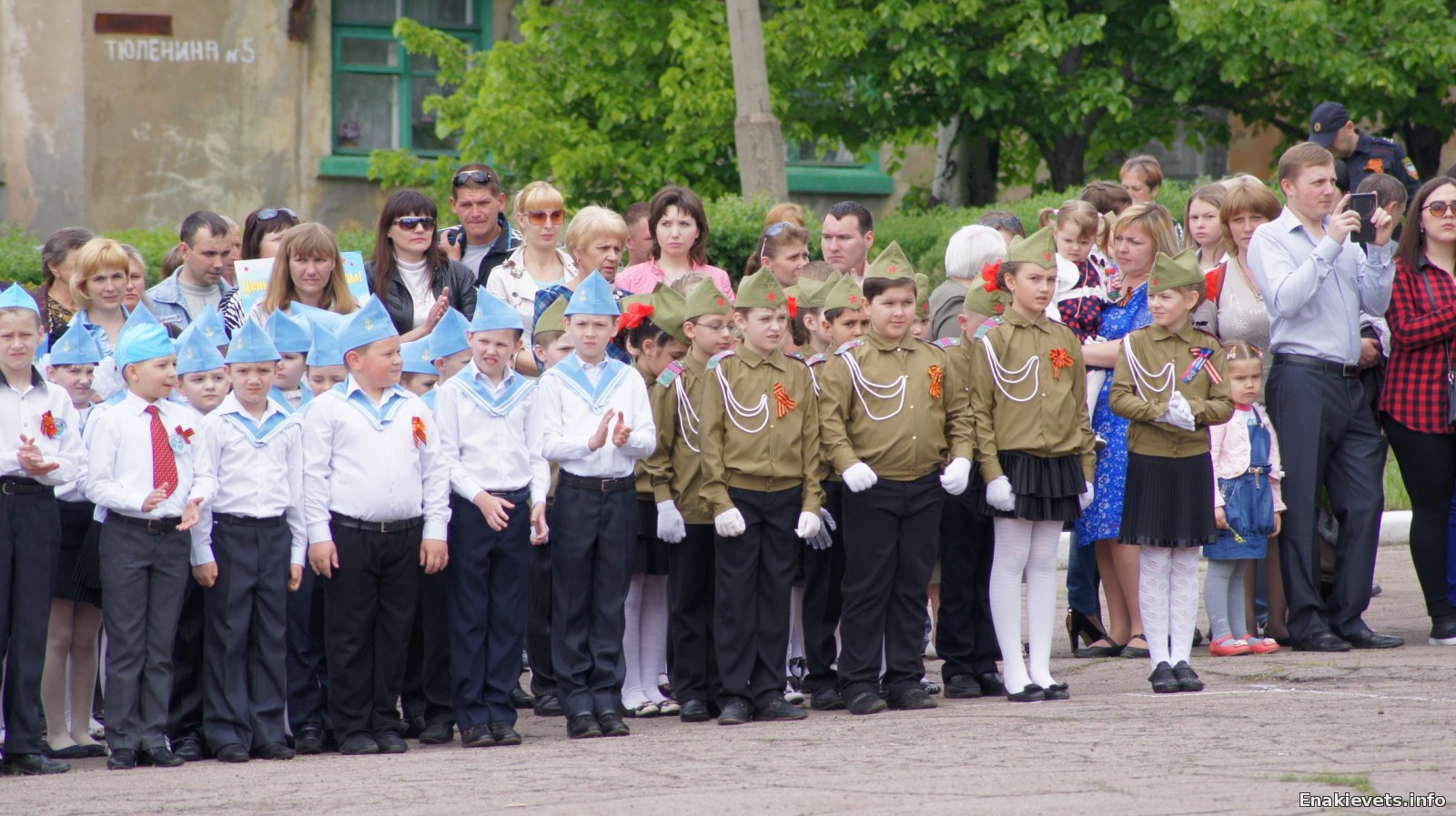 Юнокоммунаровск отпраздновал 9 мая